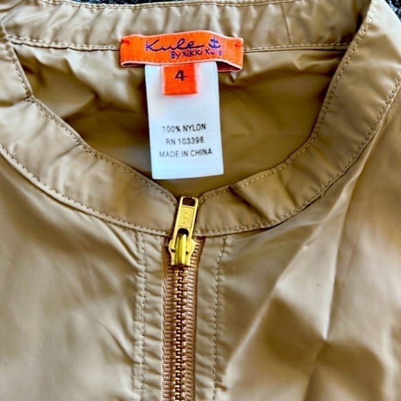 Kule by Nikki Kule kid’s khaki color windbreaker size 4 - Picture 3 of 3